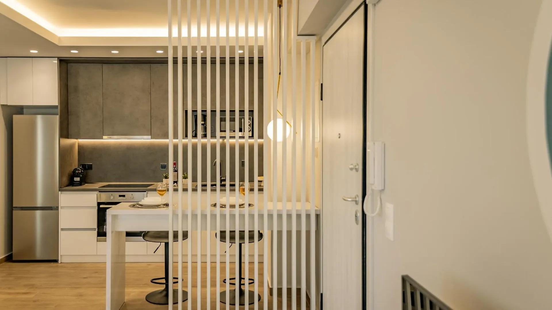 Urban Luxury Suites Thessaloniki Apartment