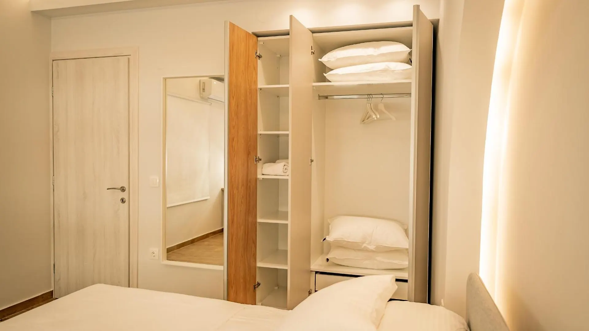 Urban Luxury Suites Thessaloniki 0*,  Griekenland