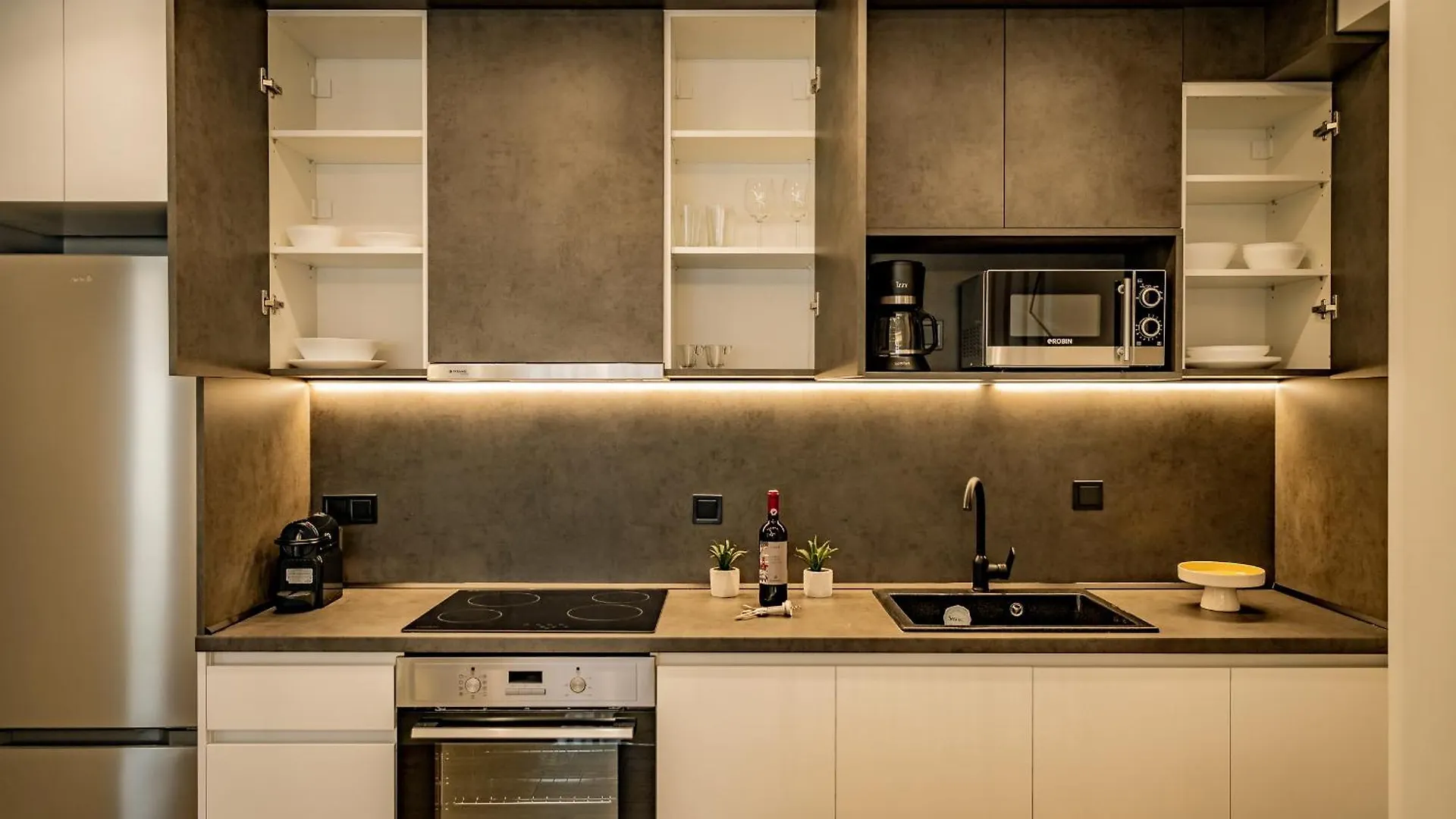 Urban Luxury Suites Thessaloniki 0*,  Griekenland